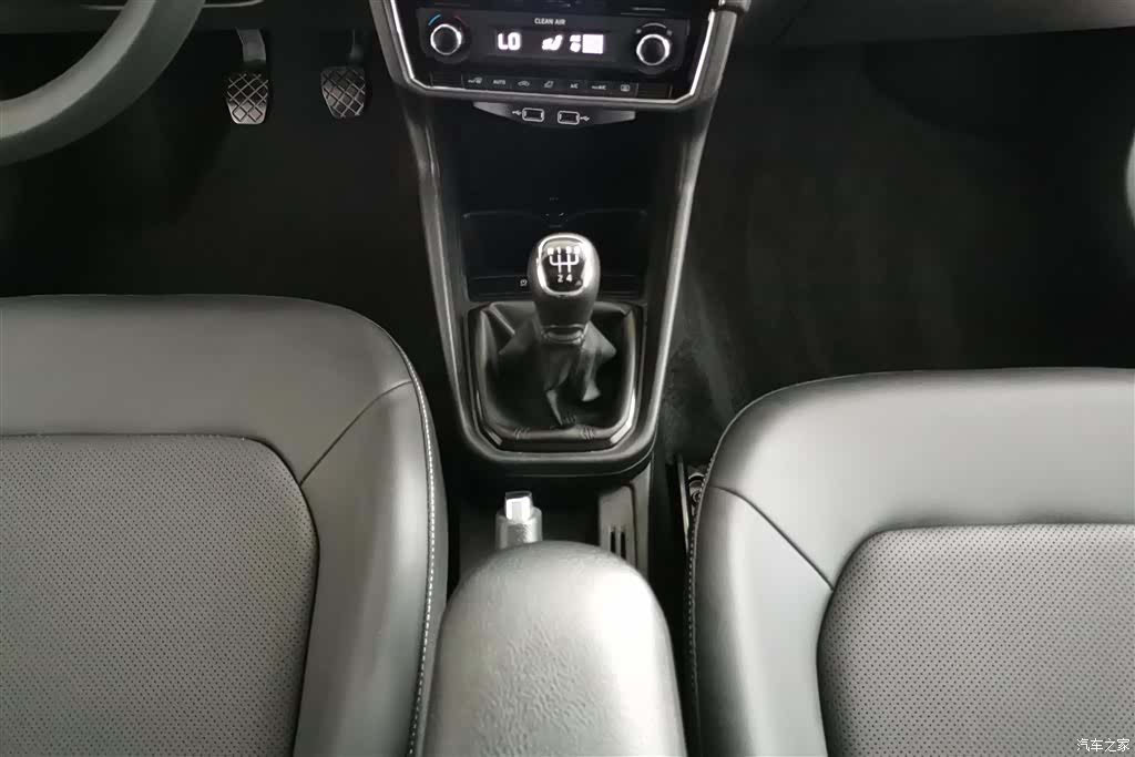 Skoda Rapid, 2021 16