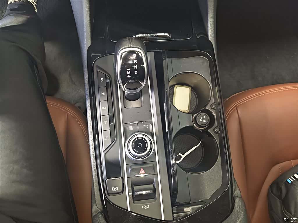 Maserati Levante, 2018 10