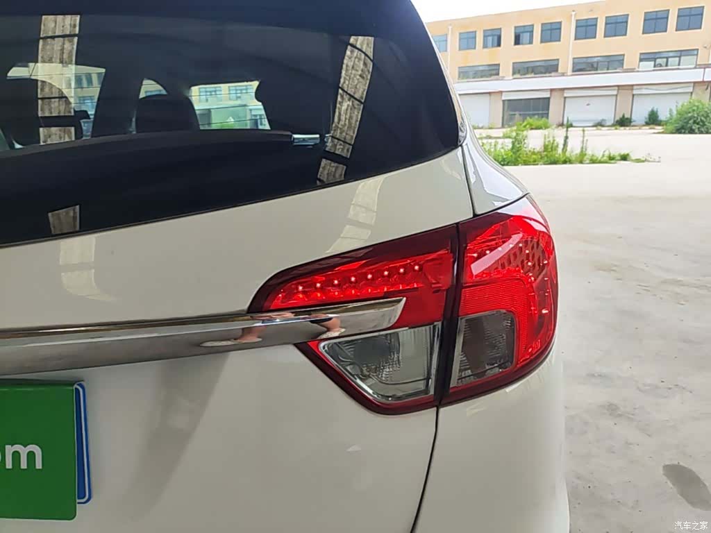 Buick Envision Plus, 2015 8