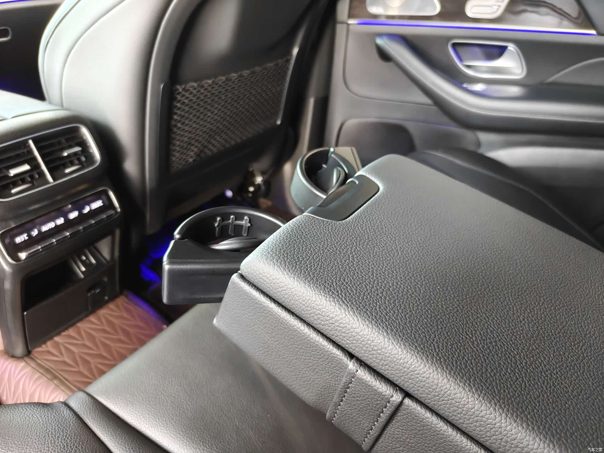 Mercedes-Benz GLS, 2021 13