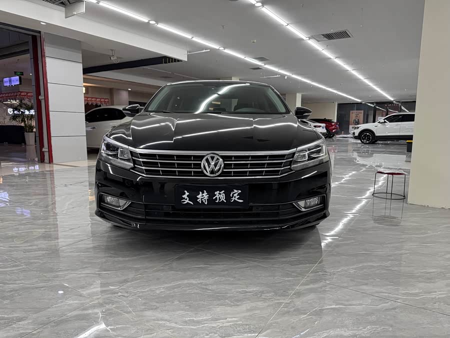 Volkswagen Passat 2018, фото 2