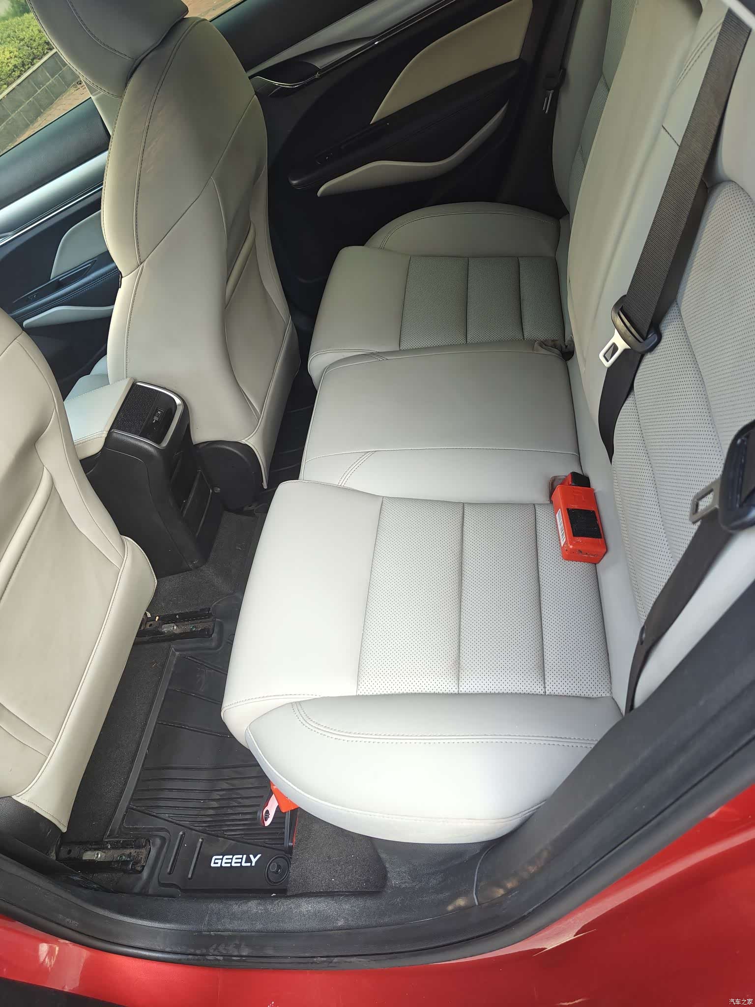 Geely Binray, 2019 4