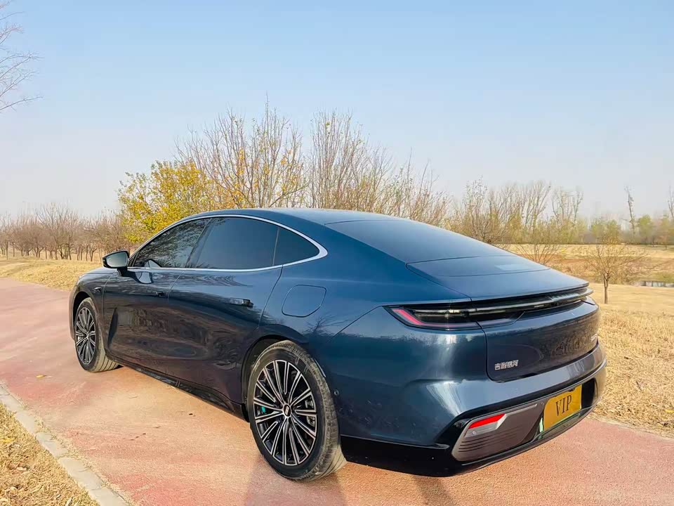 Geely Galaxy Galaxy Sparkle 8