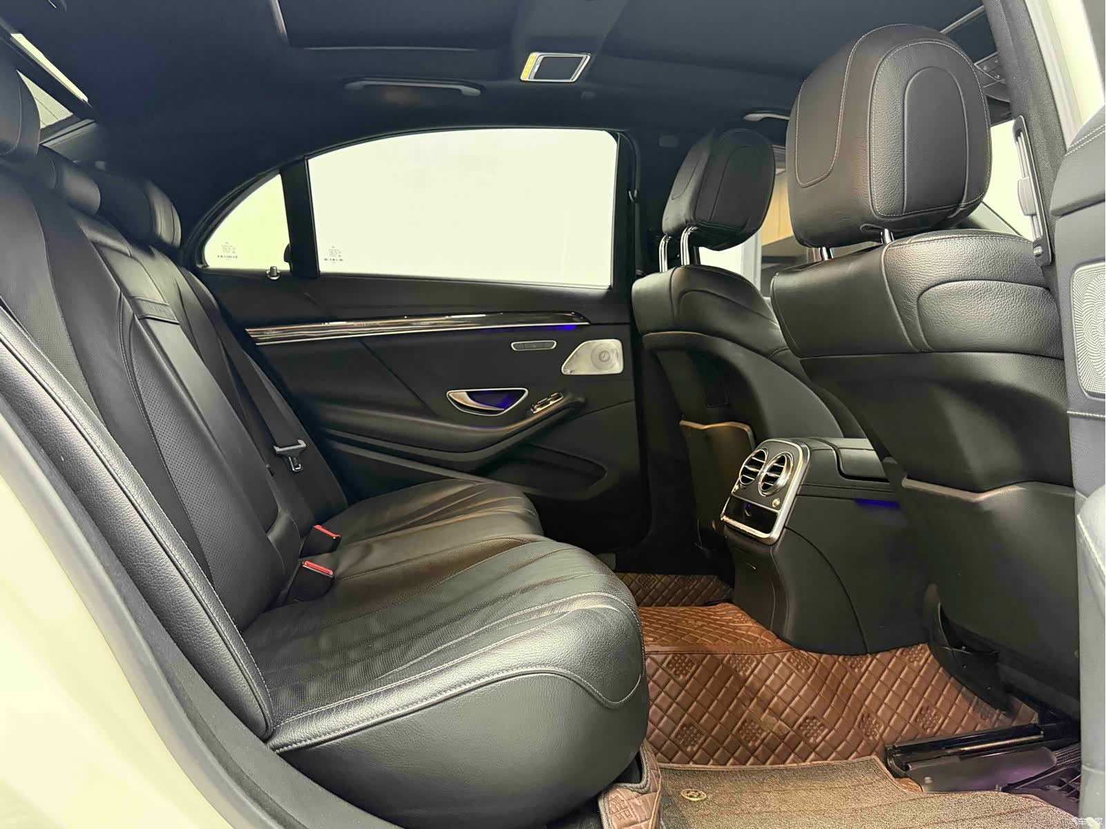 Mercedes-Benz S-Class, 2015 11