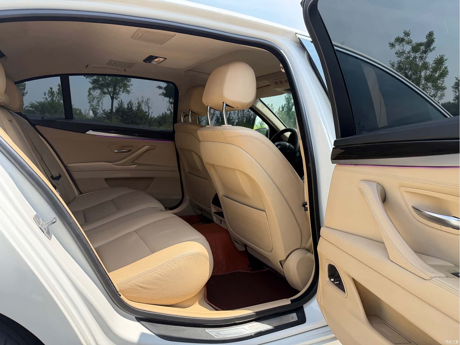 BMW 5 Series, 2013 9