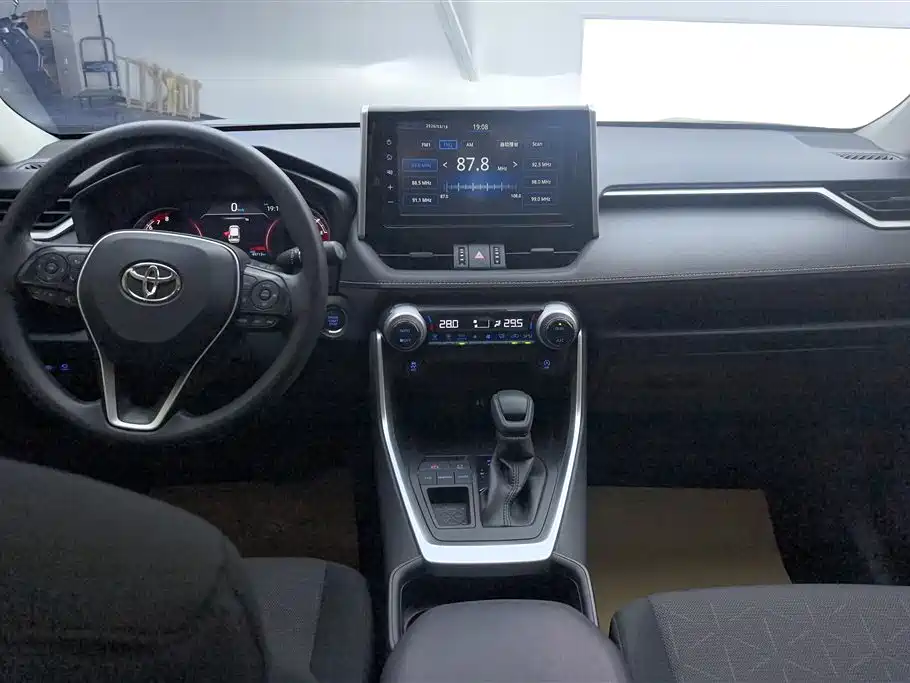 Toyota RAV4 Rongfang