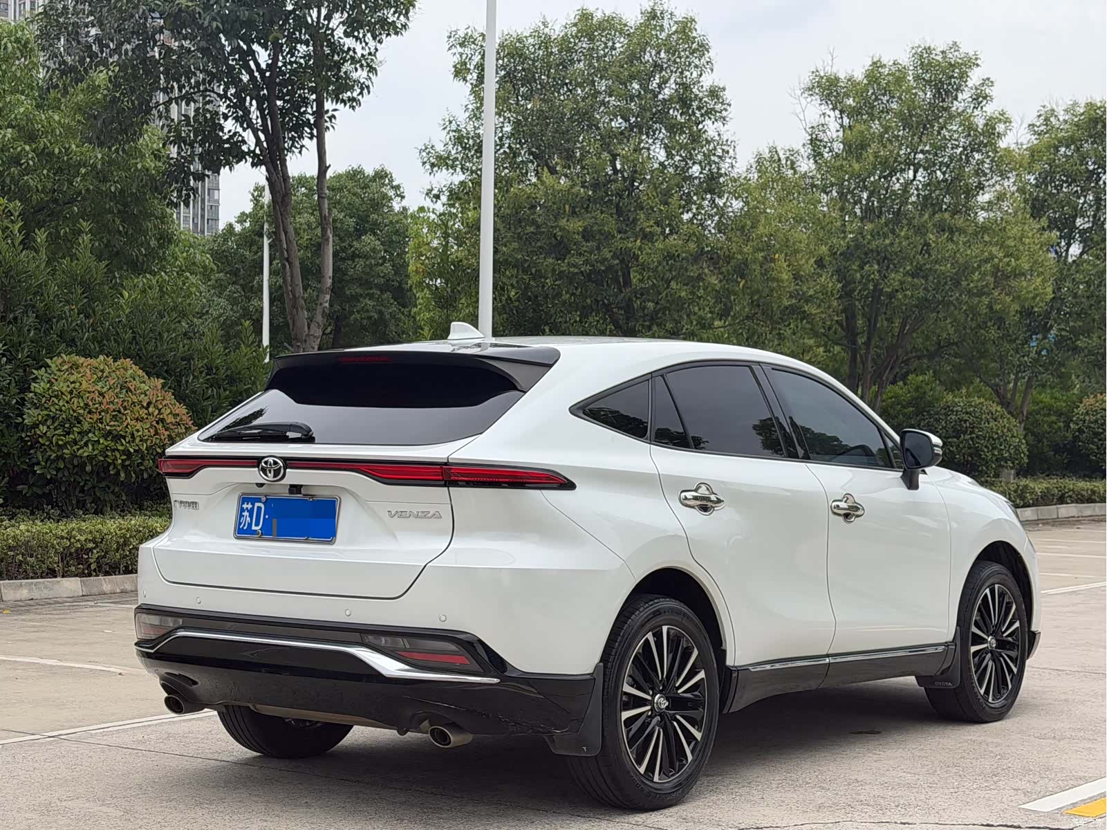 Toyota Venza, 2022 4