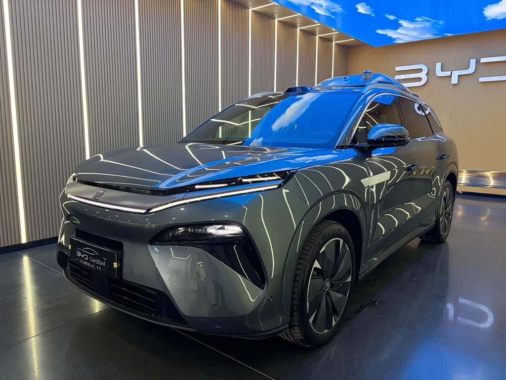 BYD Tang L