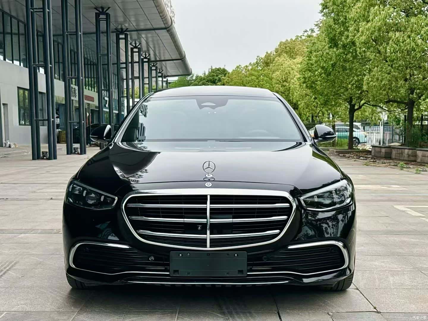 Mercedes-Benz S-Class, 2023 1