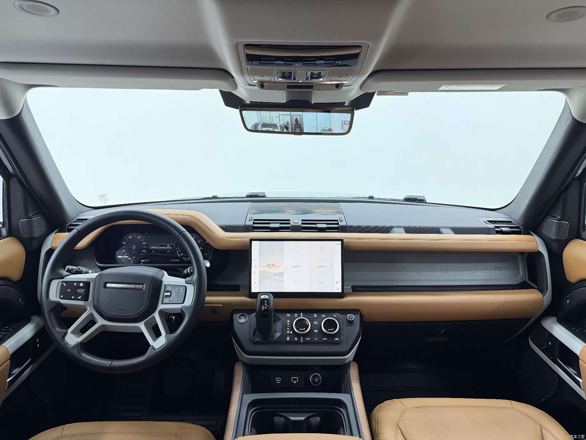 Land Rover Defender, 2023 6