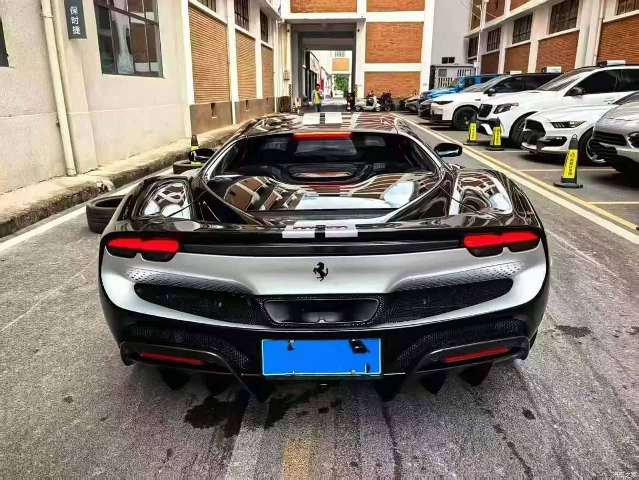 Ferrari 296, 2024 6