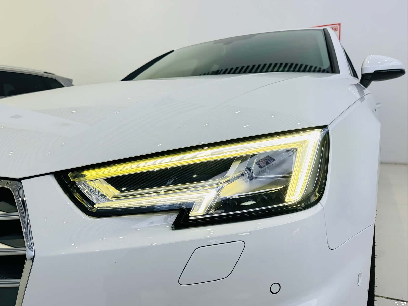 Audi A4L, 2019 15