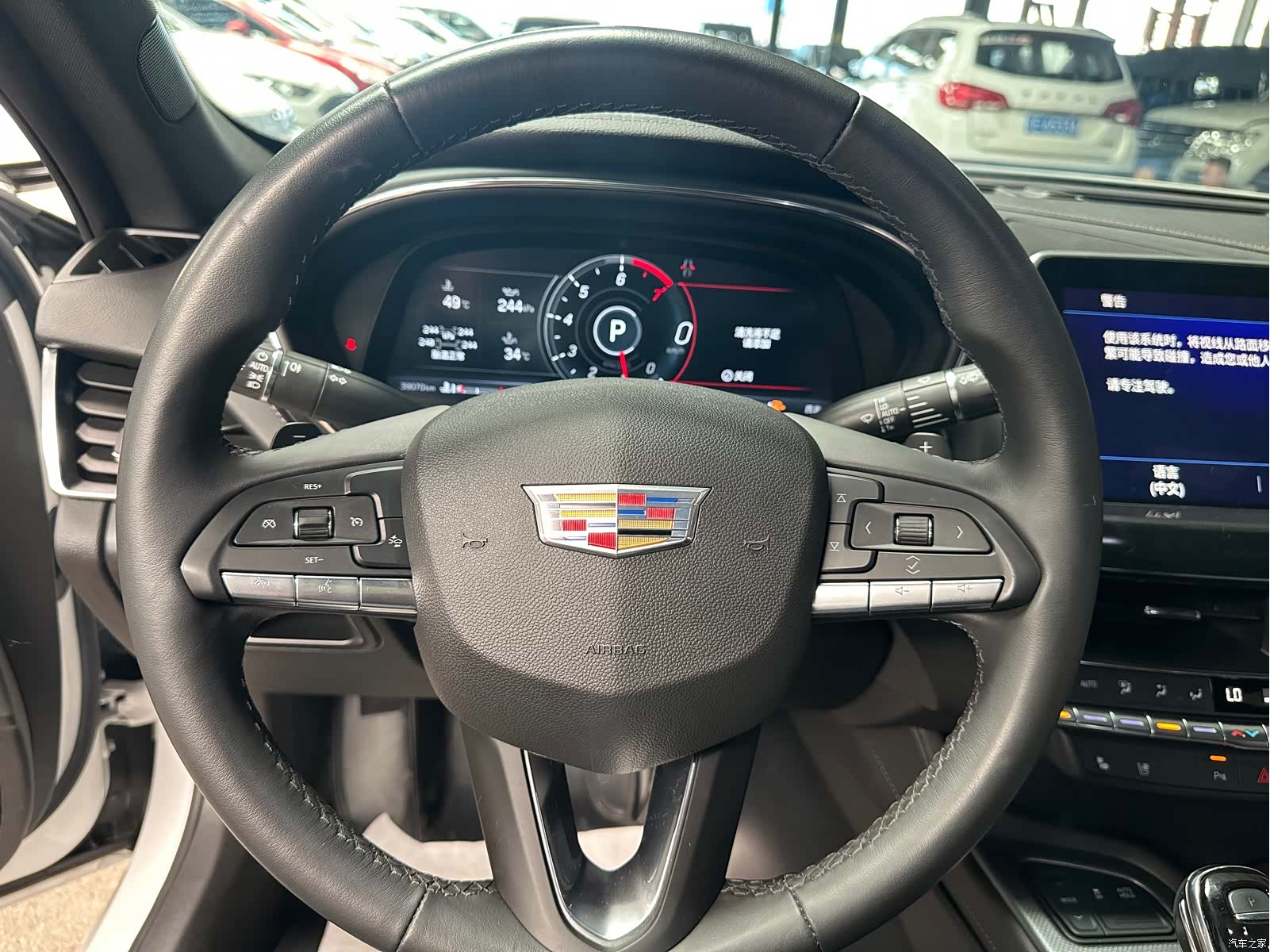 Cadillac CT5, 2023 все фото