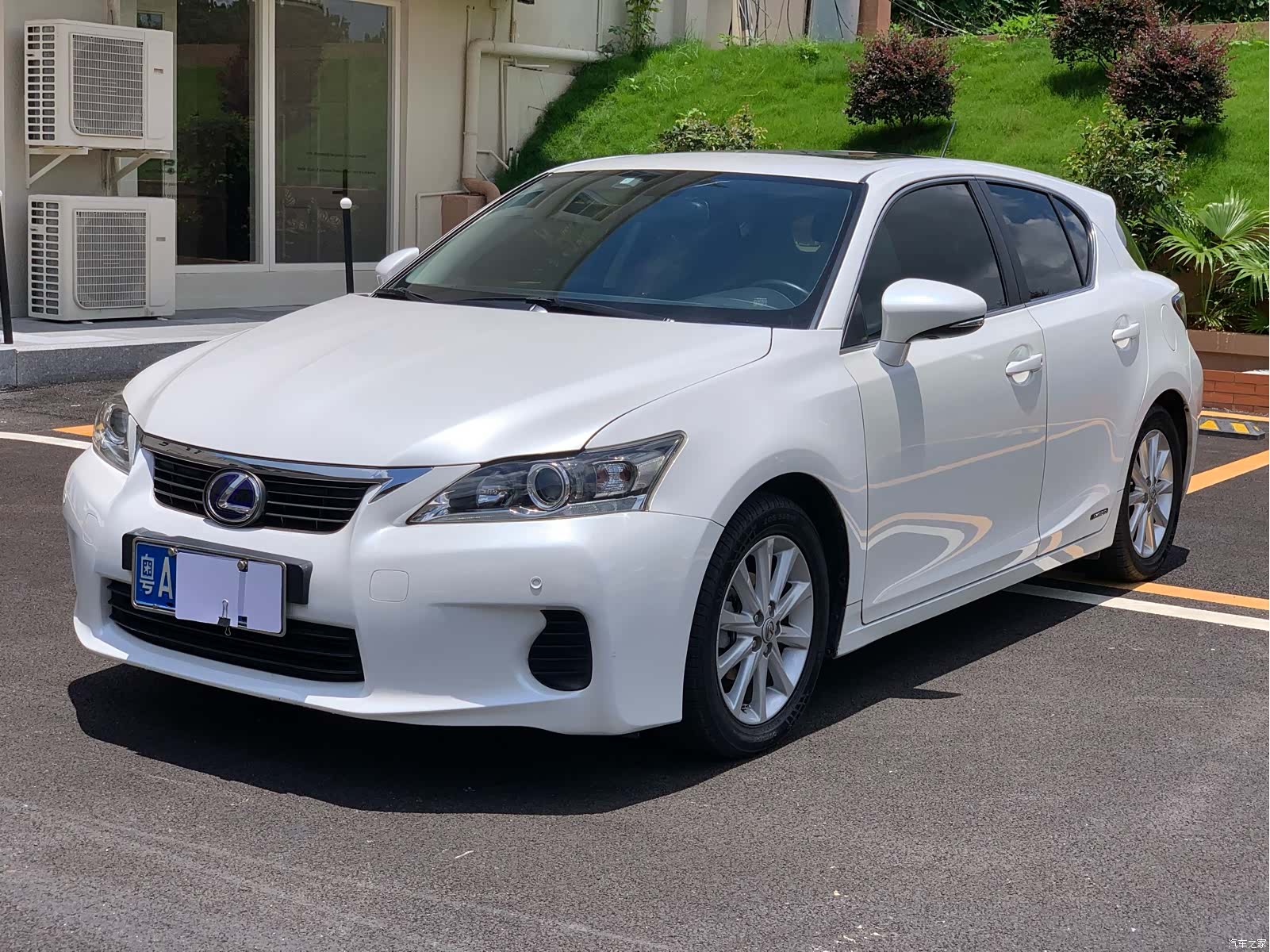 Lexus CT, 2012 1