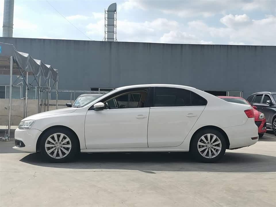 Volkswagen Sagitar