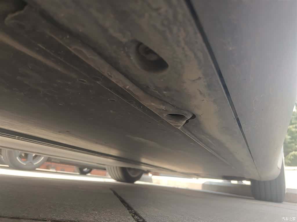 Tesla Model Y, 2021 17