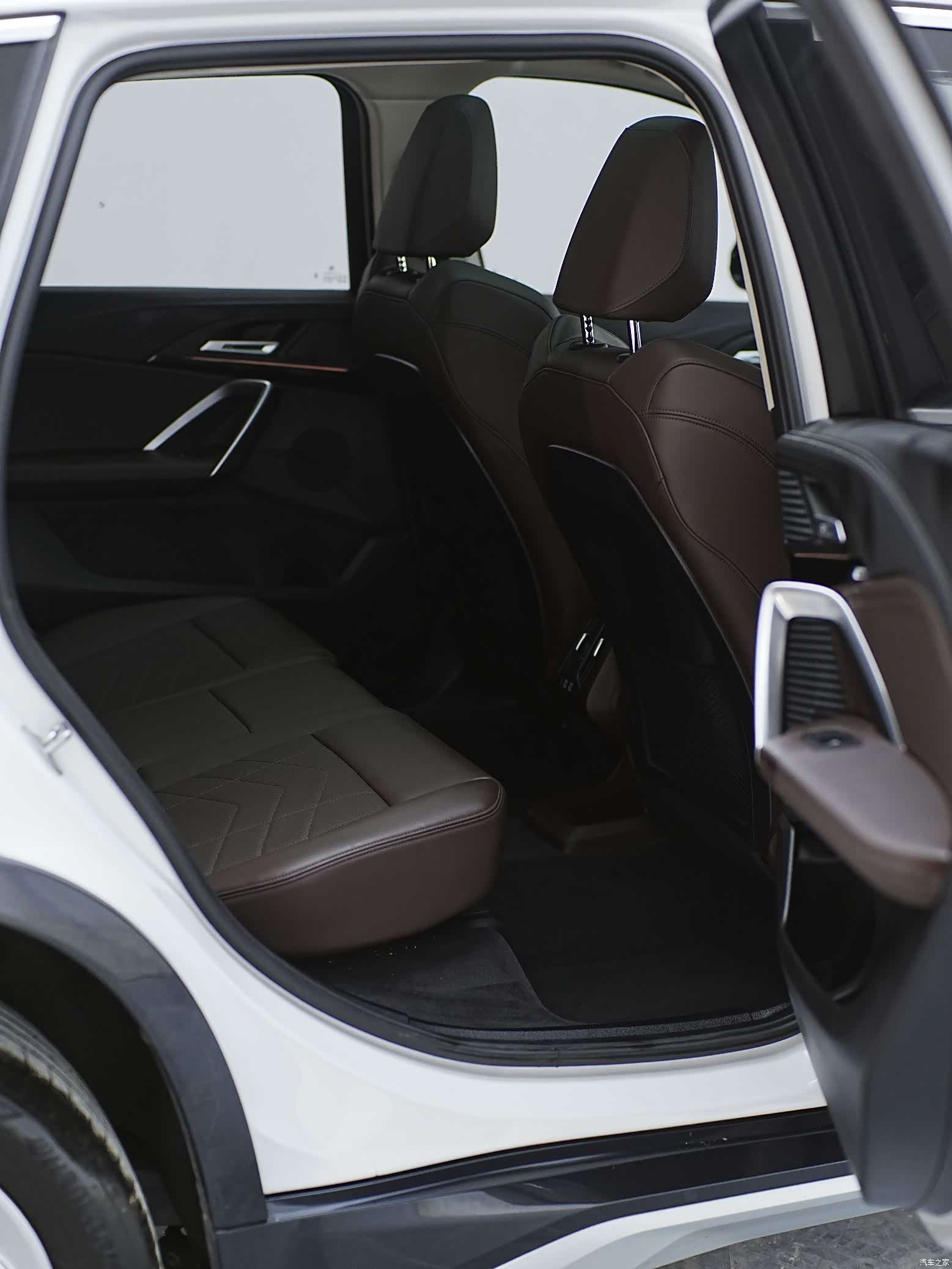BMW X1, 2023 25