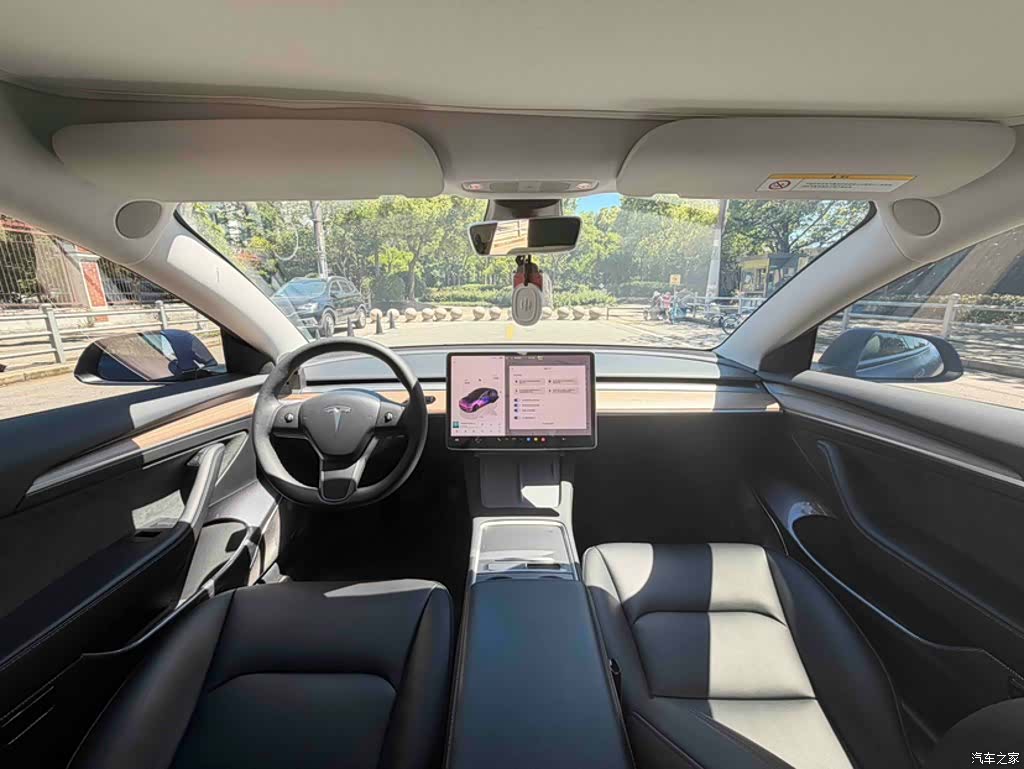 Tesla Model 3, 2023 24
