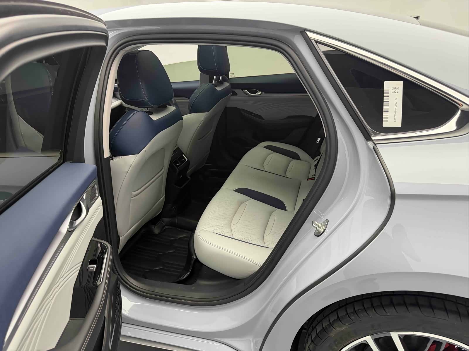 Geely Preface, 2023 18