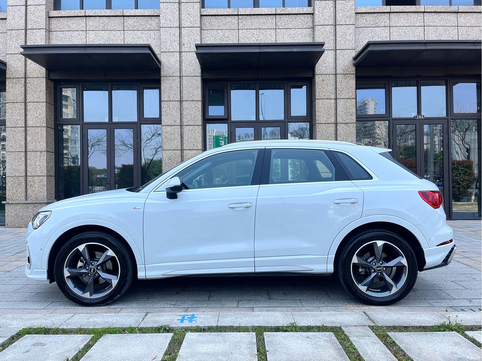 Audi Q3, 2024 17