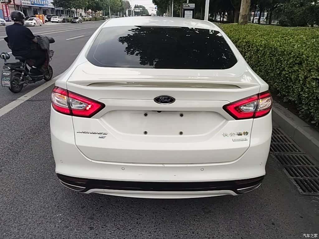 Ford Mondeo, 2016 6