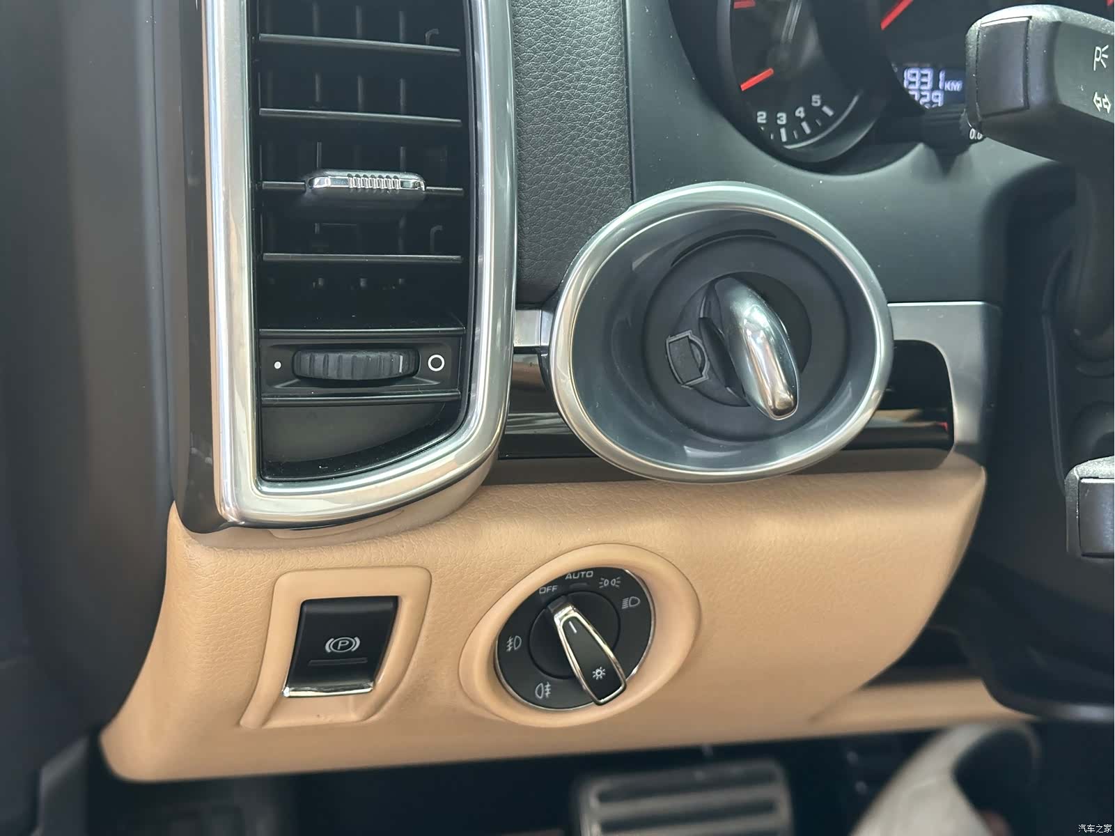 Porsche Cayenne, 2014 11