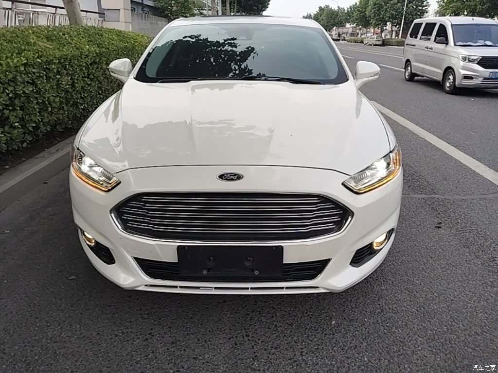 Ford Mondeo, 2016 3