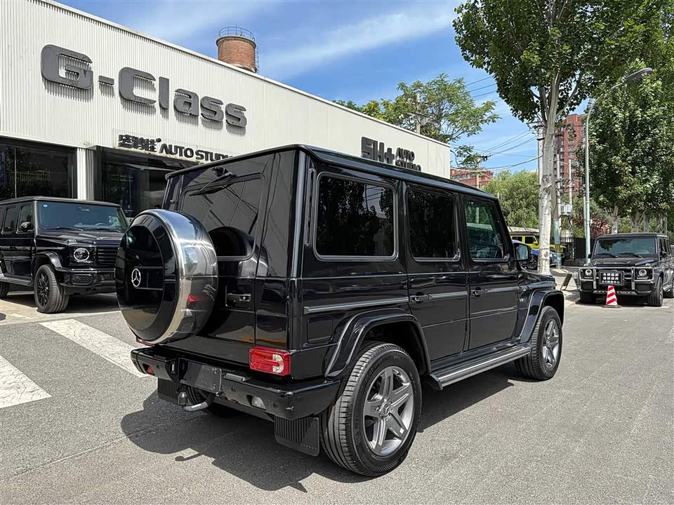 Mercedes-Benz G-class