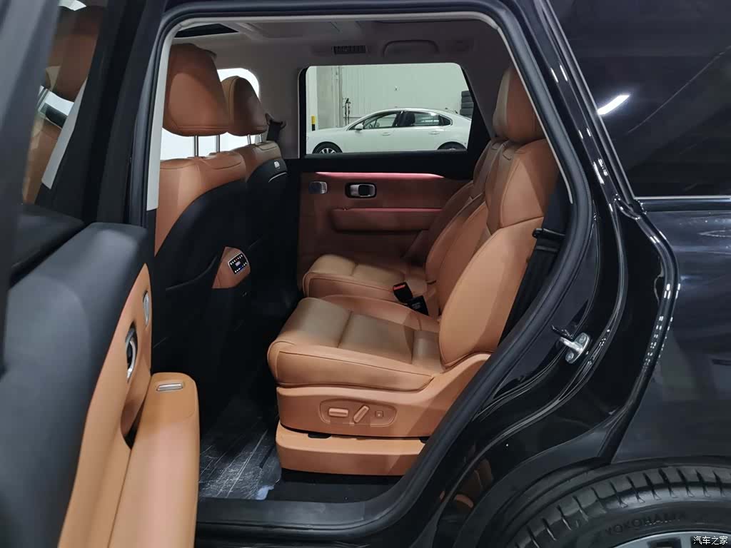Leapmotor C16, 2025 15