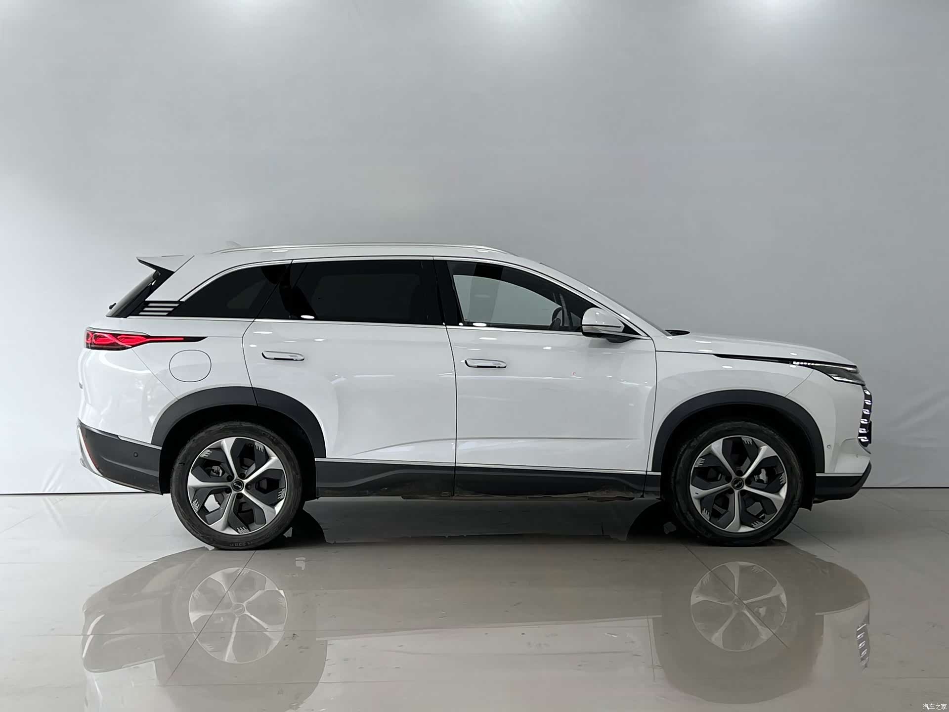 BYD 07, 2023 4
