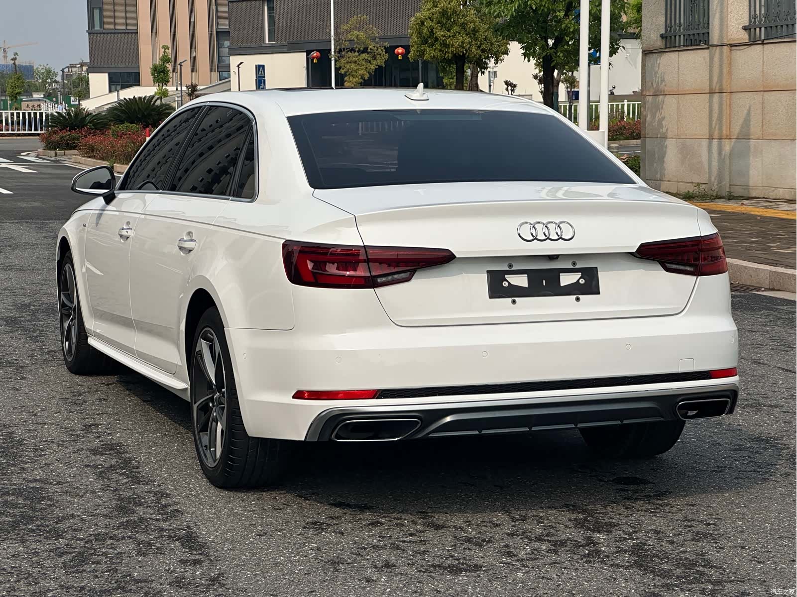 Audi A4L, 2019 6