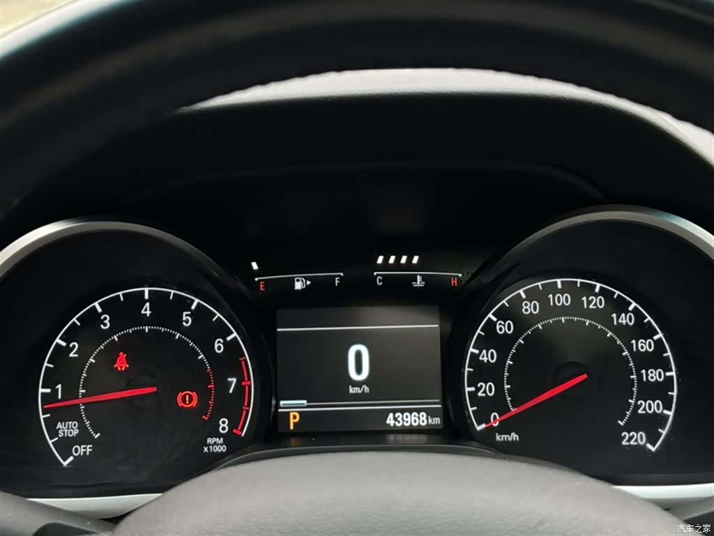 Chevrolet 320, 2021 все фото