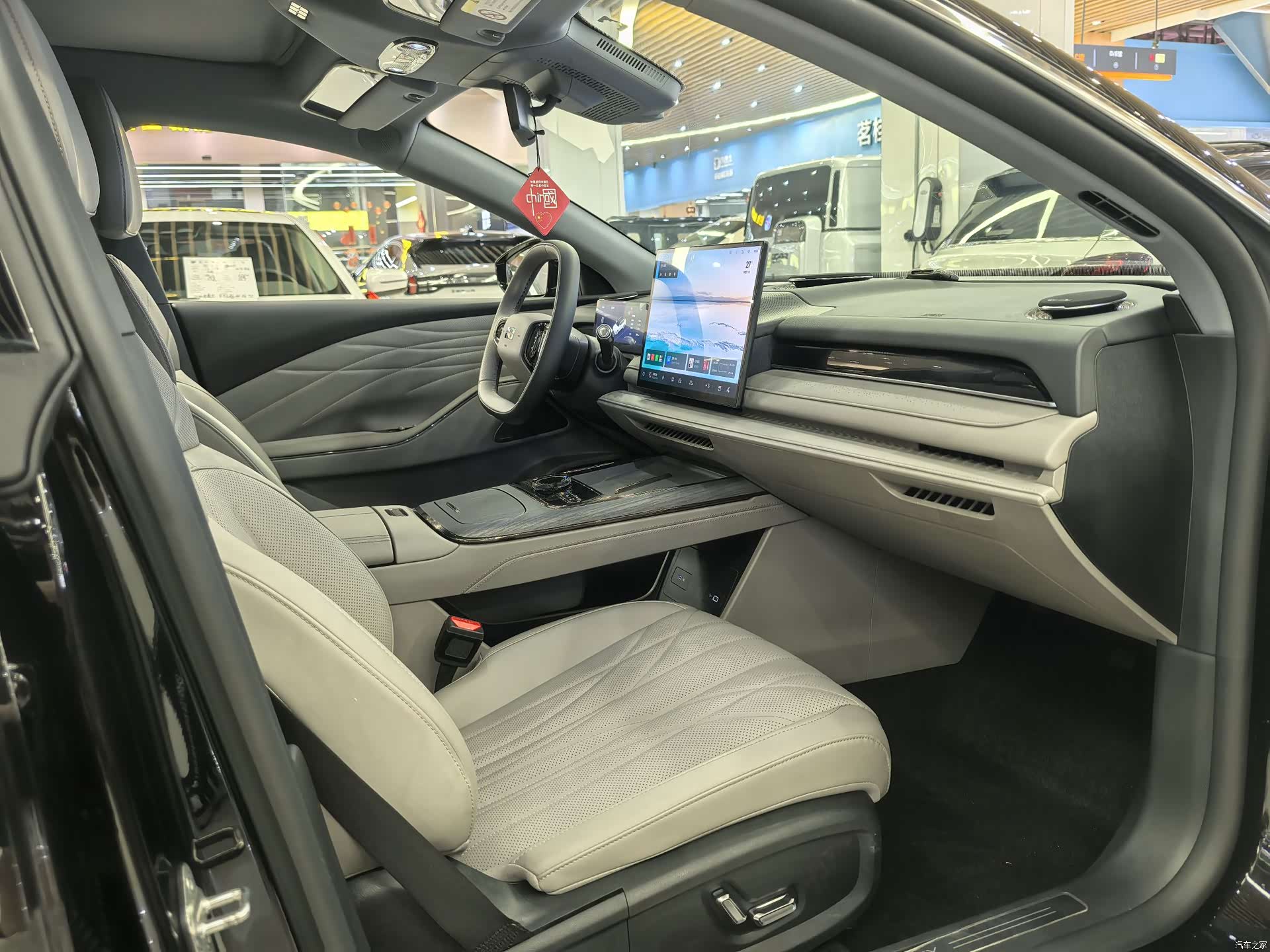 Geely 8, 2026 10