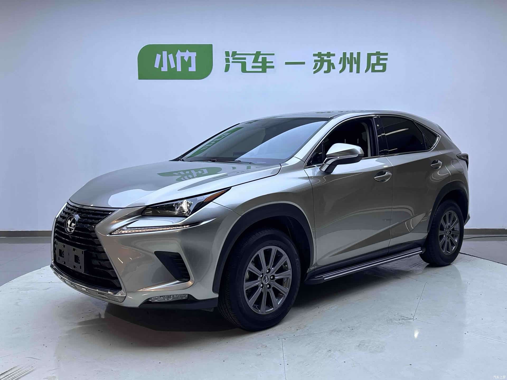 Lexus NX, 2021 1