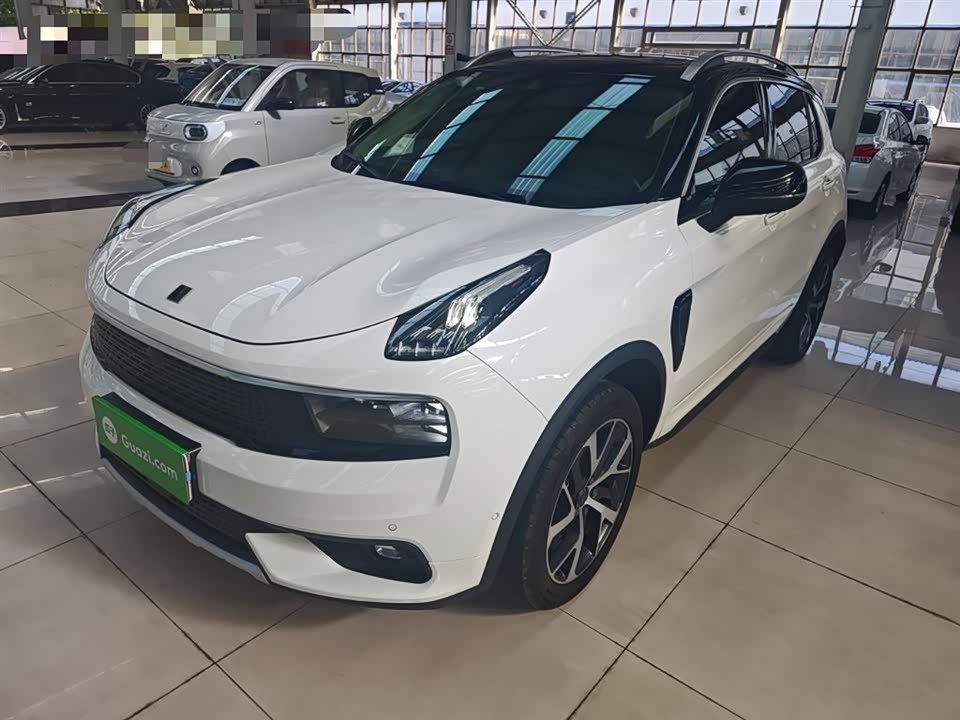 Lynk & Co 01