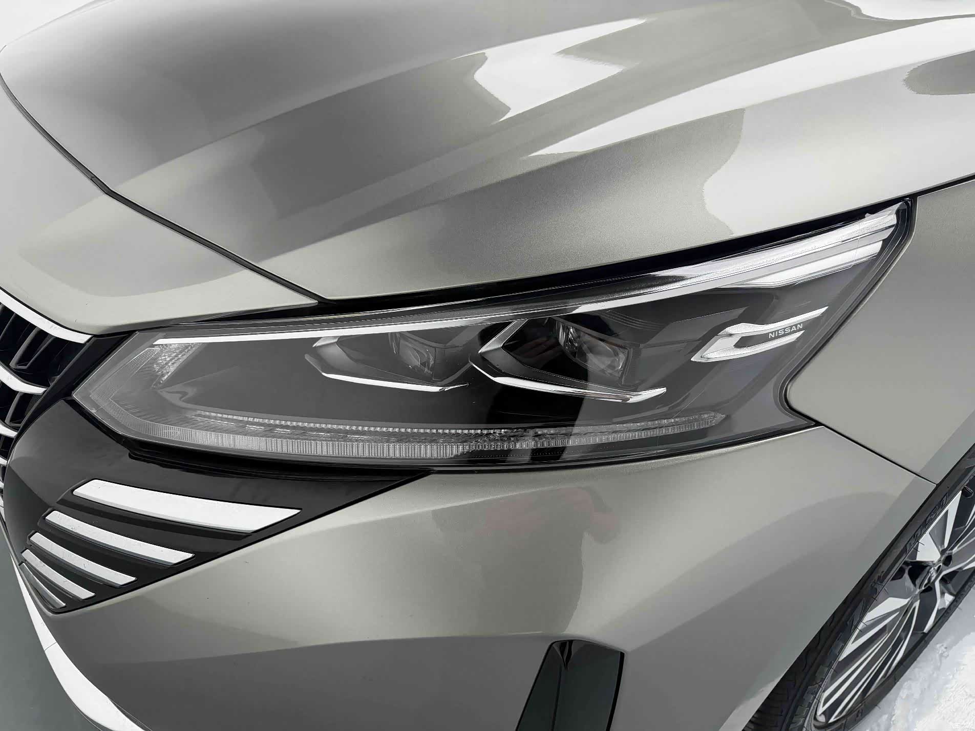 Nissan Teana, 2025 20