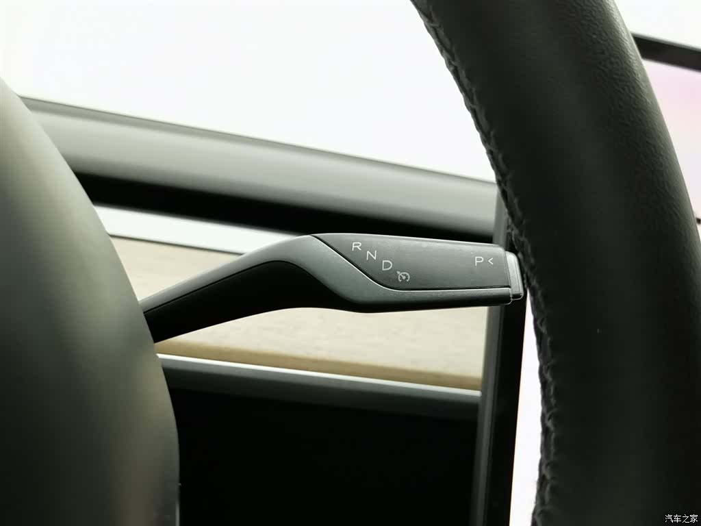 Tesla Model 3, 2020 13