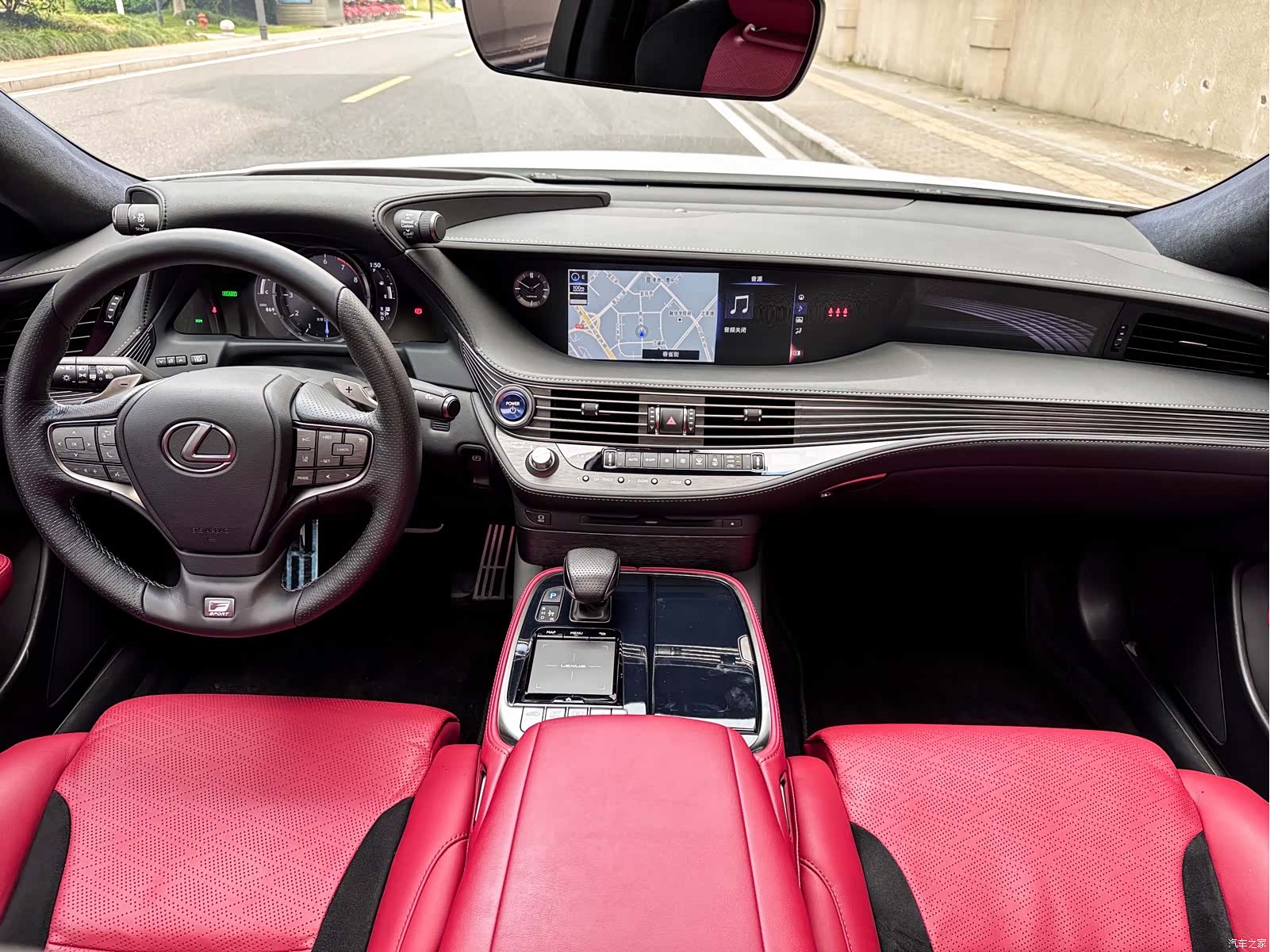 Lexus LS, 2020 14