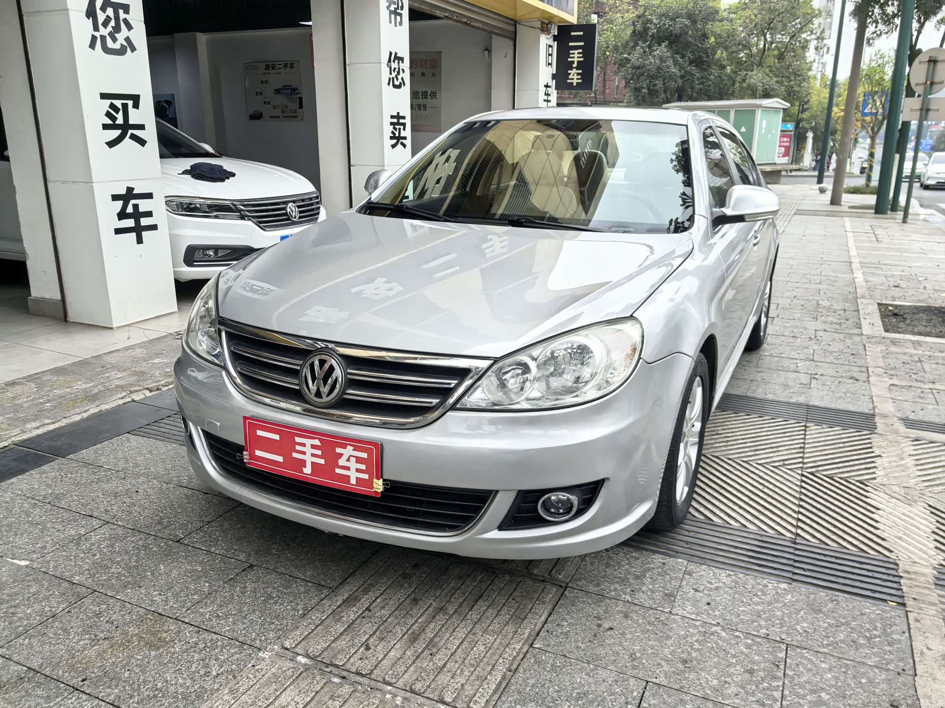 Volkswagen Lavida, 2011 4