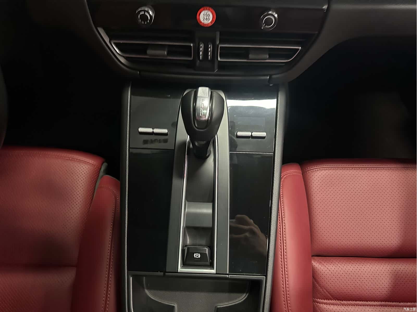Porsche Macan, 2022 16