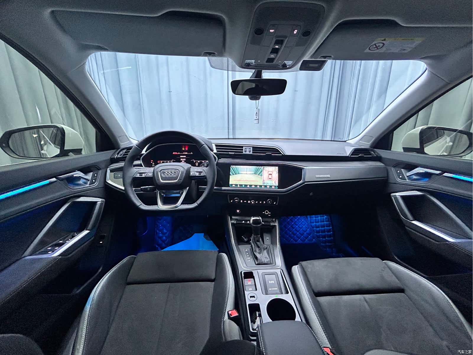 Audi Q3, 2022 13