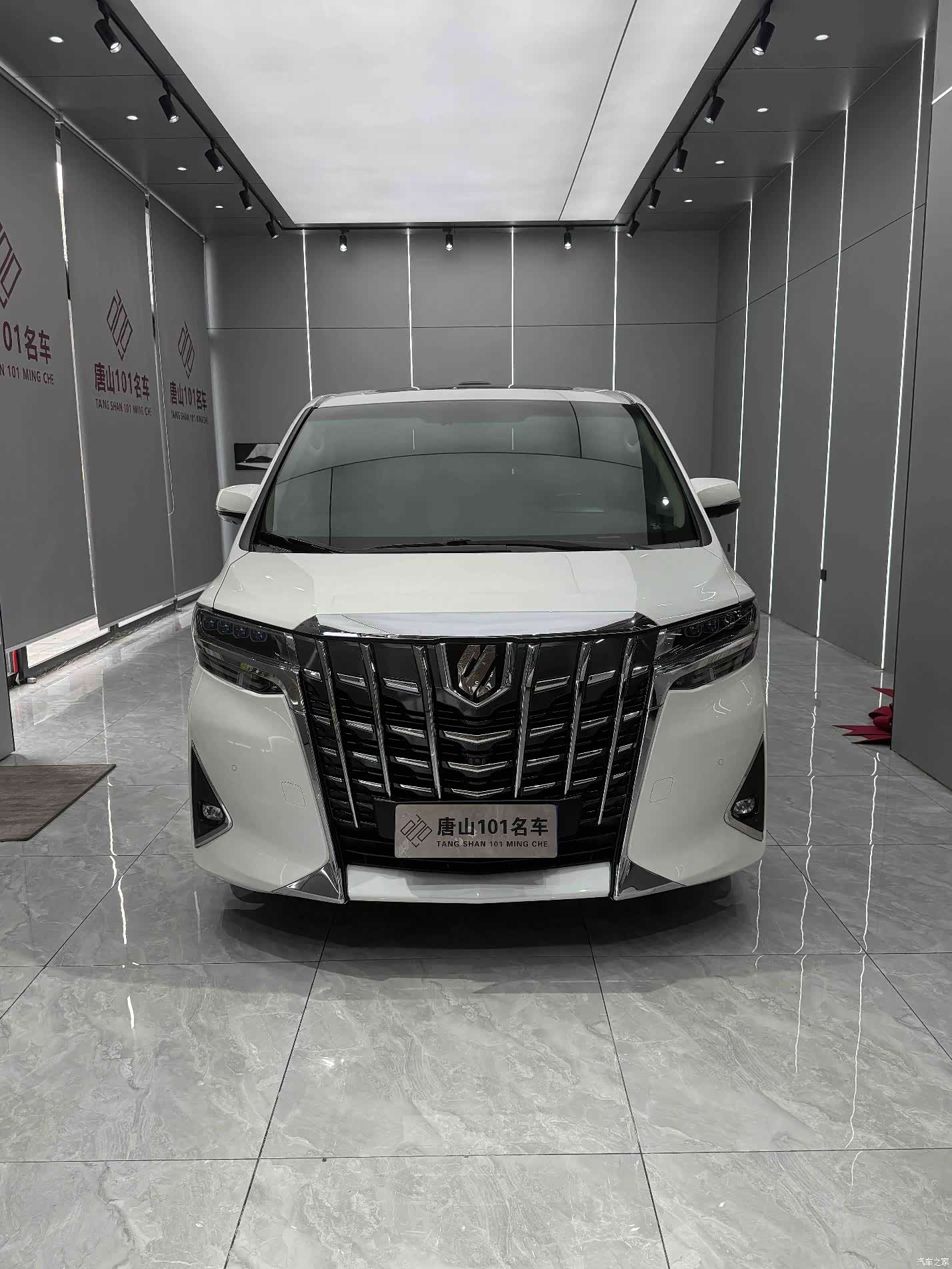 Toyota Alphard, 2019 2