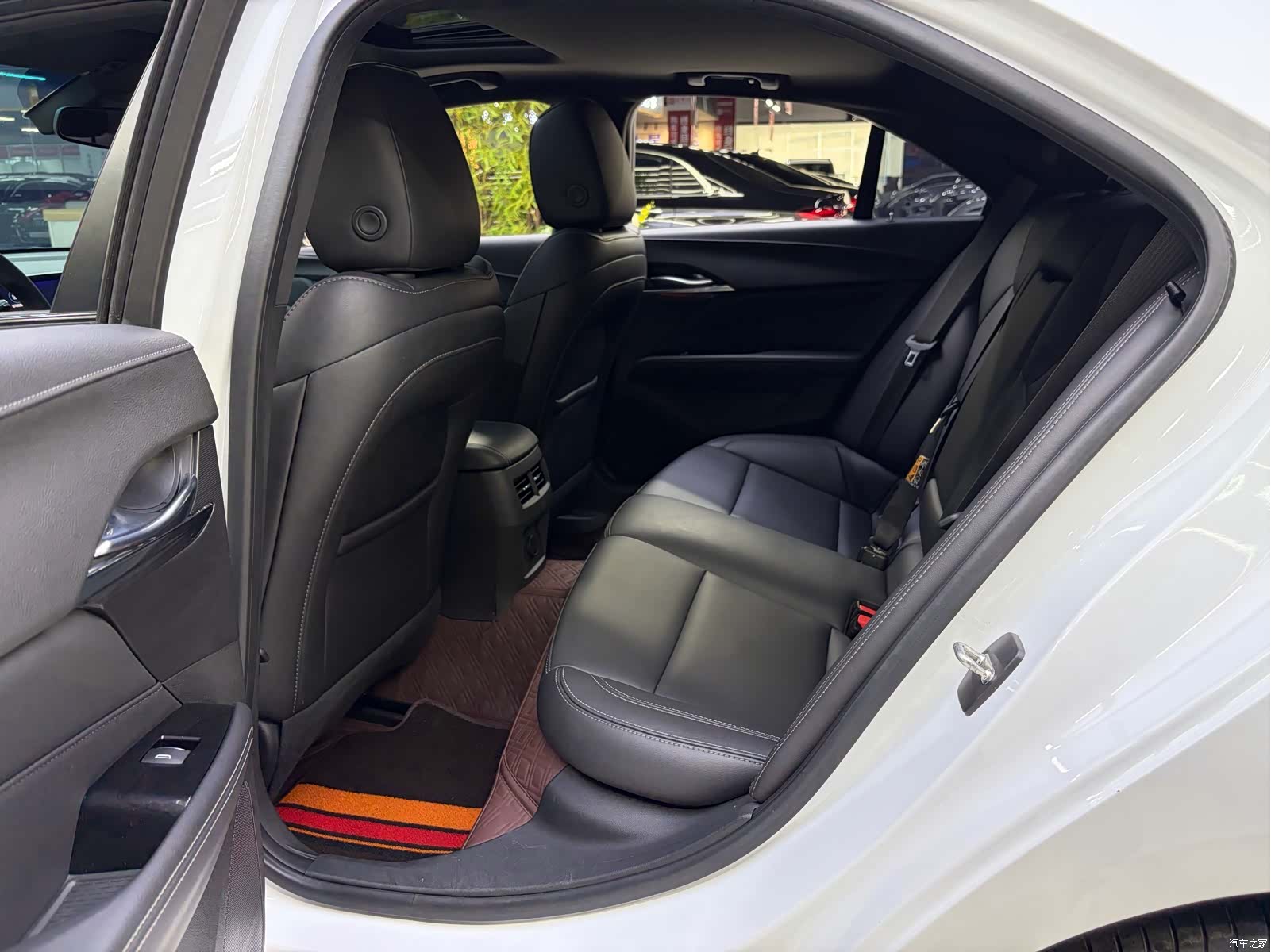 Cadillac CT4, 2022 10