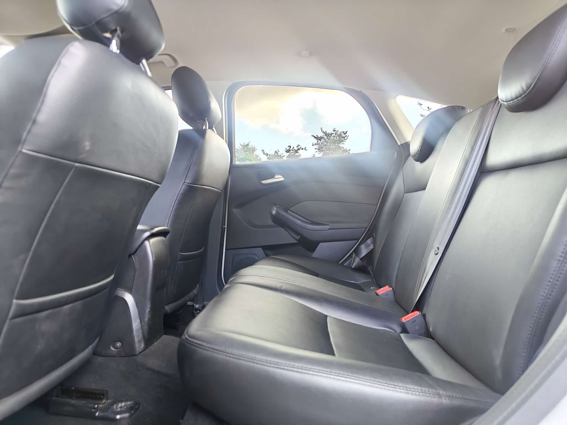 Ford Focus, 2013 15