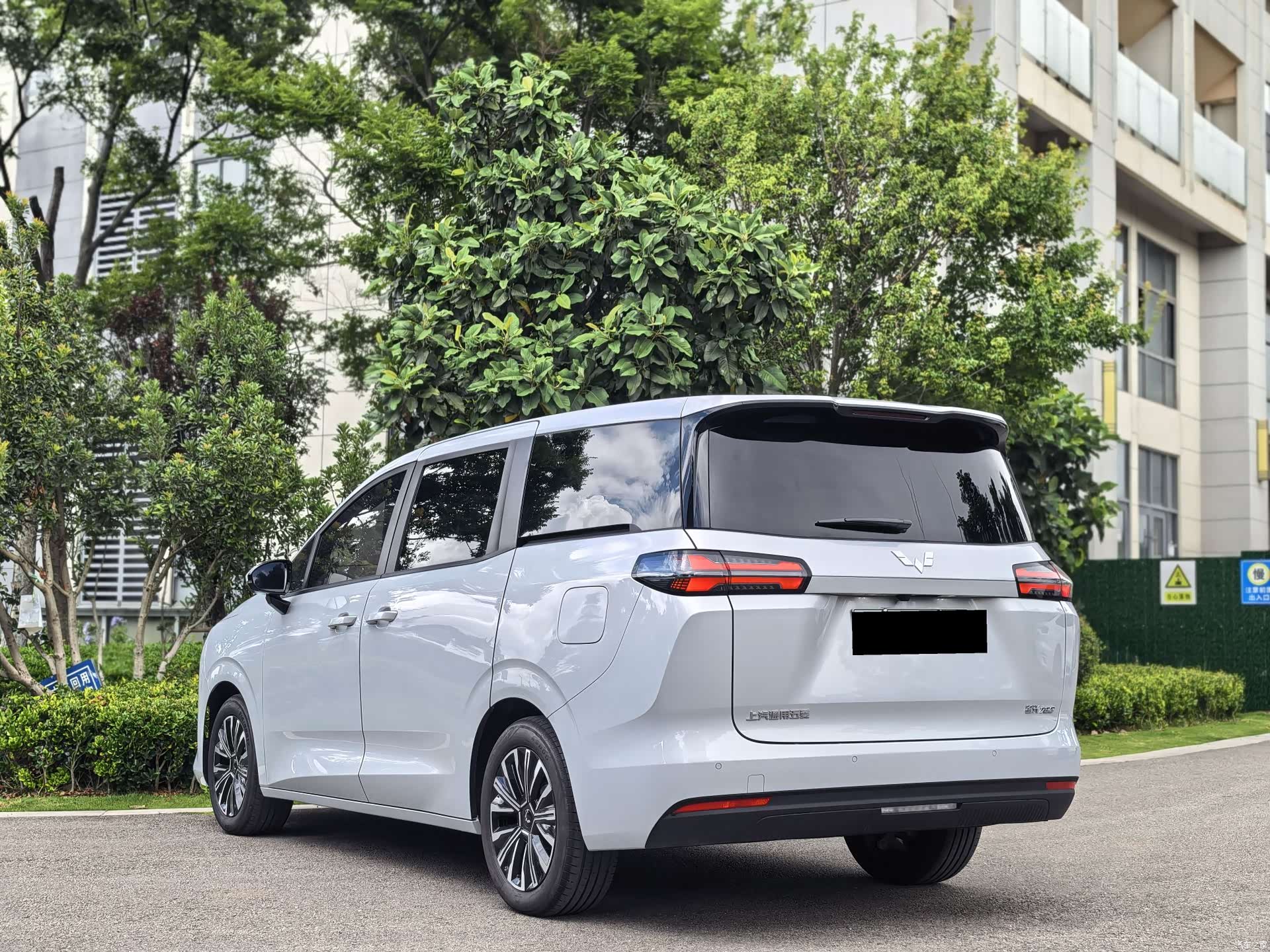Wuling 730, 2025 6