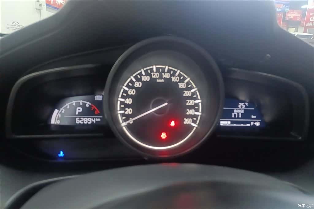 Mazda Mazda3, 2017 14