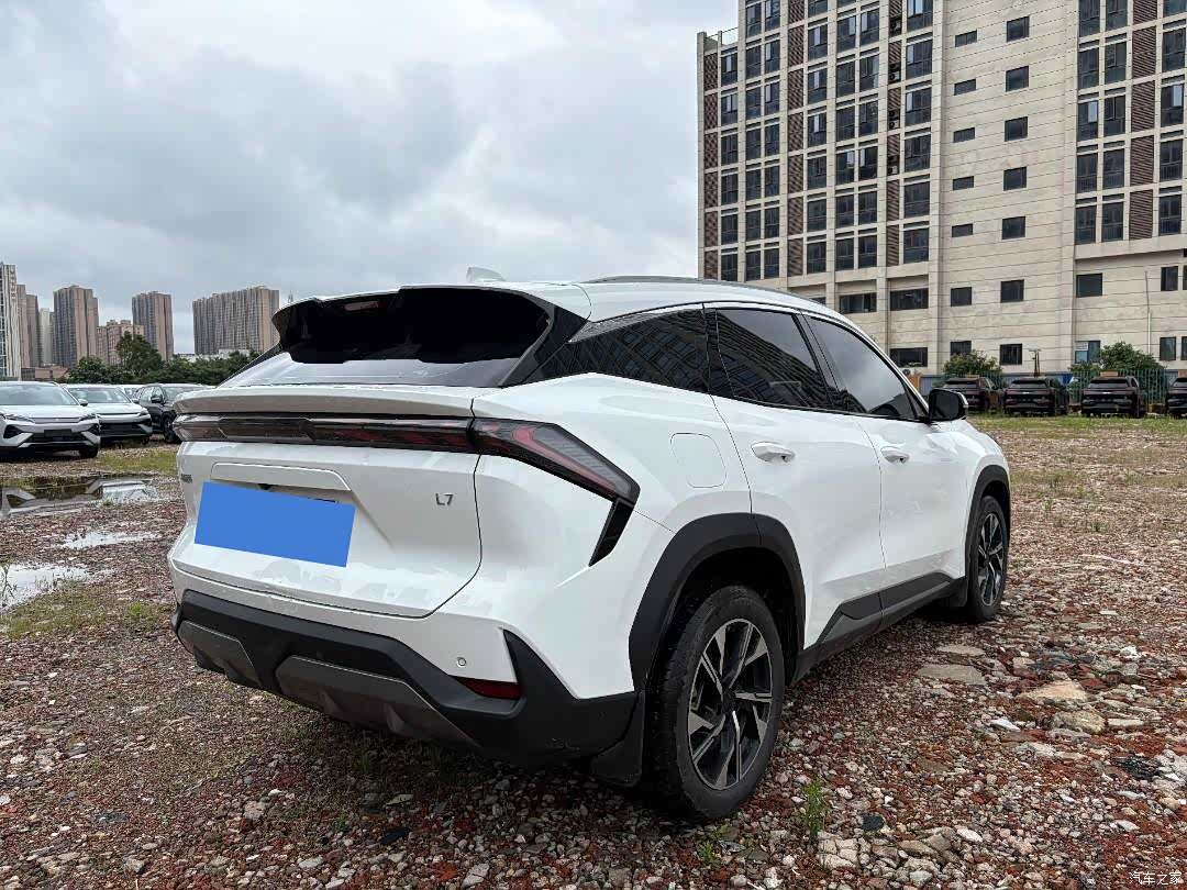 Geely Galaxy L7, 2024 все фото