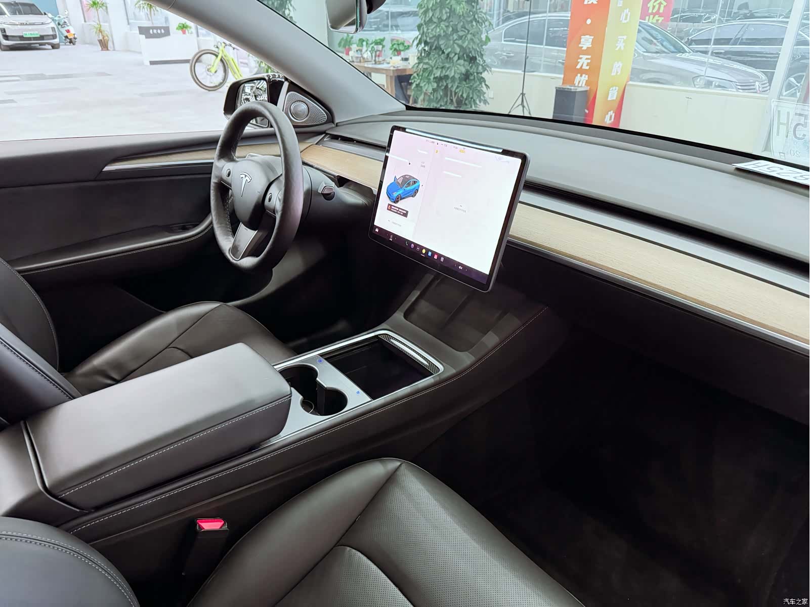 Tesla Model Y, 2021 18