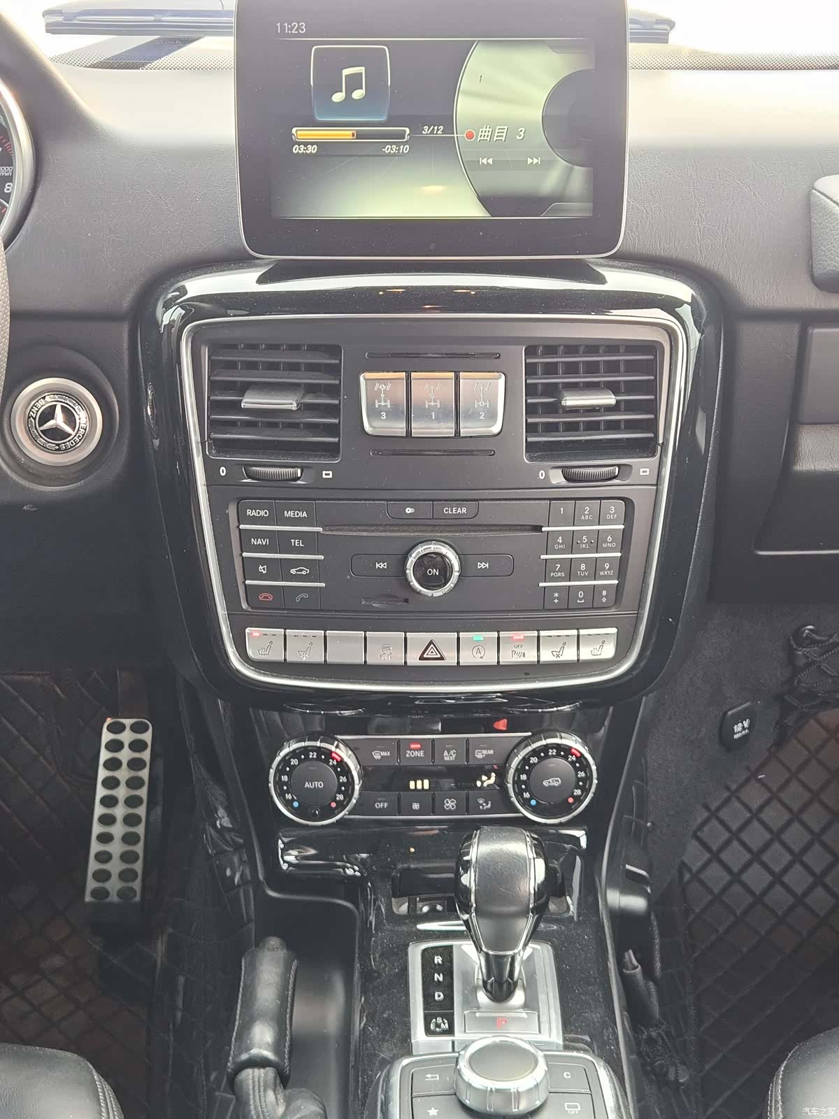 Mercedes-Benz G-Class, 2017 23