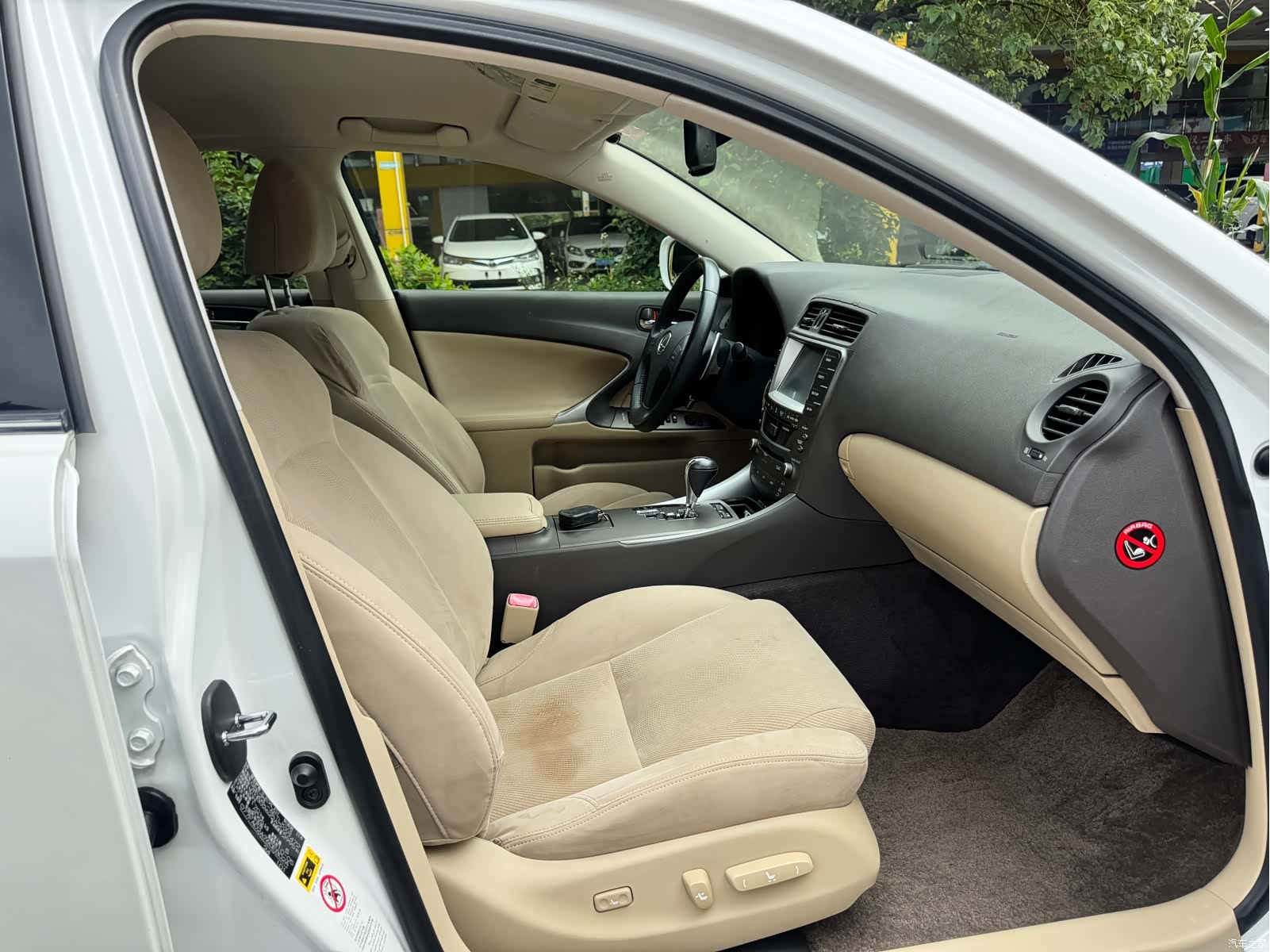 Lexus IS, 2010 14